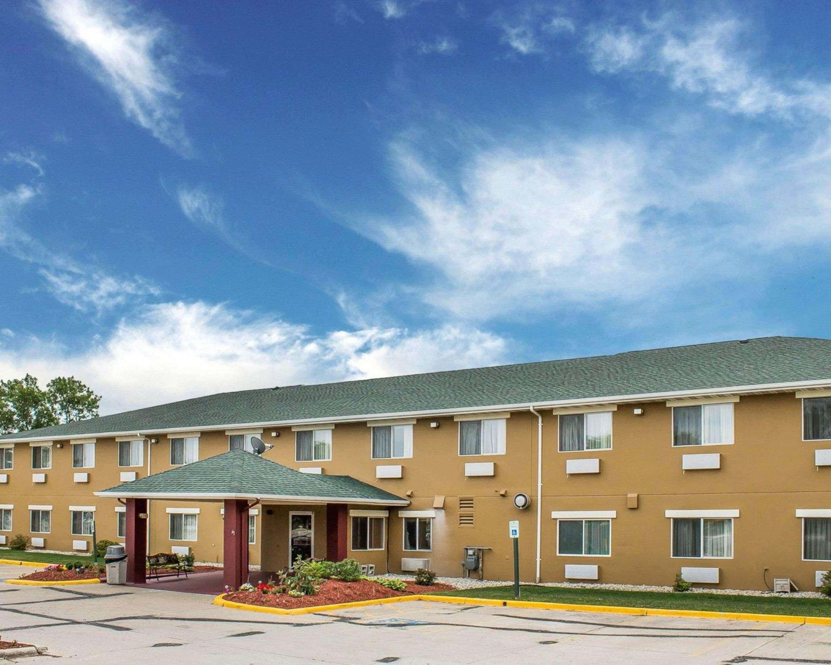 Quality Inn Manitowoc Exterior foto